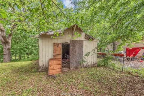 2313 Sandy Ln, Bryan, TX 77801 photo 5