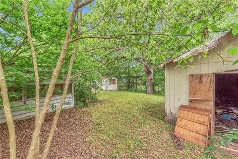 2313 Sandy Ln, Bryan, TX 77801 photo 4