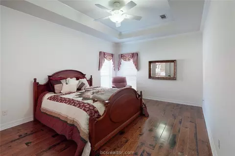 6205 Cromwell Ct, Bryan, TX 77802 photo 12