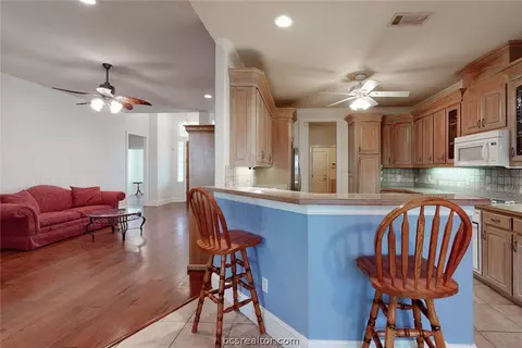 6205 Cromwell Ct, Bryan, TX 77802 photo 7