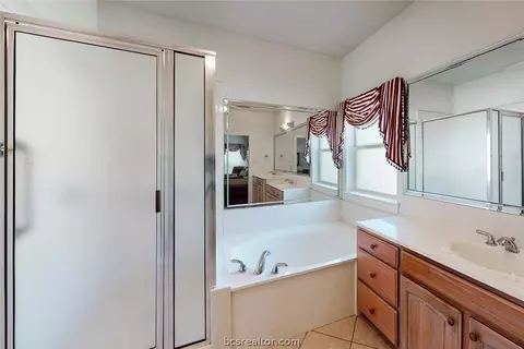6205 Cromwell Ct, Bryan, TX 77802 photo 15