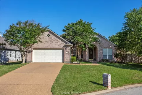 6205 Cromwell Ct, Bryan, TX 77802 photo 1