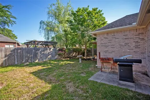 6205 Cromwell Ct, Bryan, TX 77802 photo 21