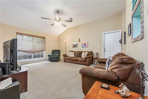 4511 Augusta Dr, Bryan, TX 77803 photo 6
