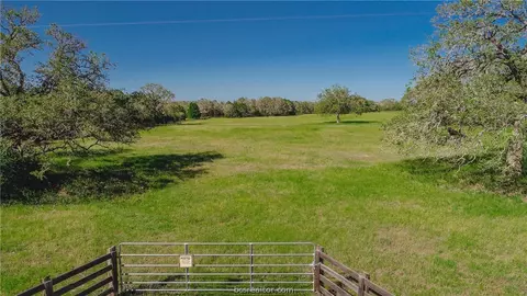 5837 Cr 140, Caldwell, TX 77836 photo 5