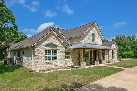 9475 Weedon Loop, Bryan, TX 77808 photo 4