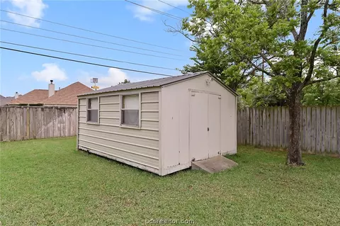 3820 Brockhampton Dr, Bryan, TX 77802 photo 20