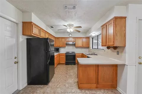 3820 Brockhampton Dr, Bryan, TX 77802 photo 10