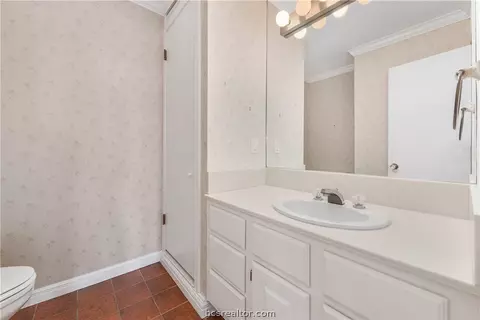 410 Brookside Dr E, Bryan, TX 77801 photo 25