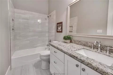 4102 S Texas Ave, Bryan, TX 77802 photo 11
