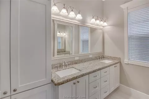 4102 S Texas Ave, Bryan, TX 77802 photo 7