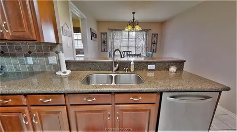 5709 Timberton Dr, Bryan, TX 77802 photo 11