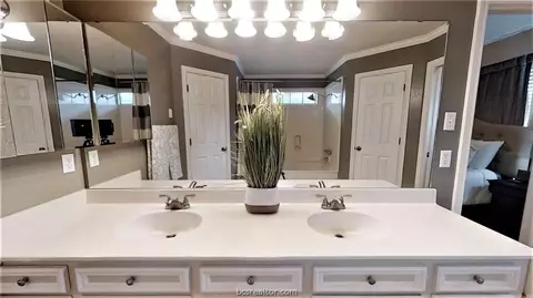 5709 Timberton Dr, Bryan, TX 77802 photo 20