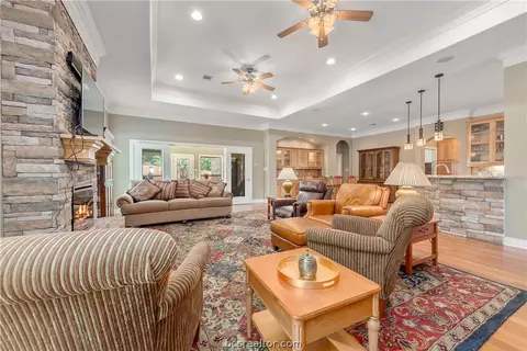 2109 Nicole Ct, Bryan, TX 77802 photo 7