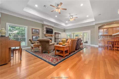2109 Nicole Ct, Bryan, TX 77802 photo 6