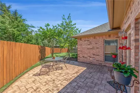 2109 Nicole Ct, Bryan, TX 77802 photo 25