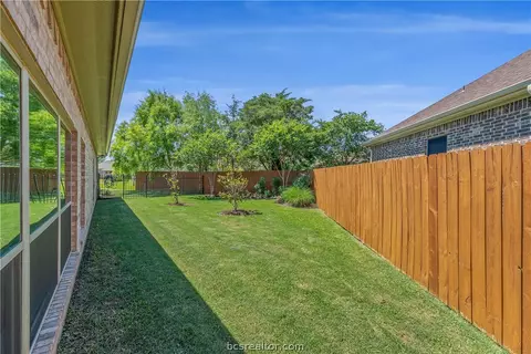 2109 Nicole Ct, Bryan, TX 77802 photo 29
