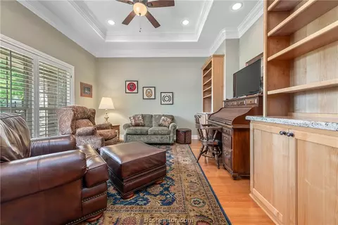 2109 Nicole Ct, Bryan, TX 77802 photo 5