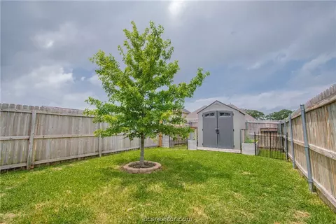 2011 Autumn Lake Dr, Bryan, TX 77807 photo 23