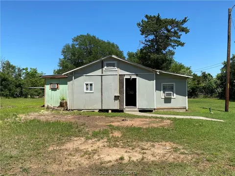 4400 Sandy Point Rd, Bryan, TX 77807 photo 1