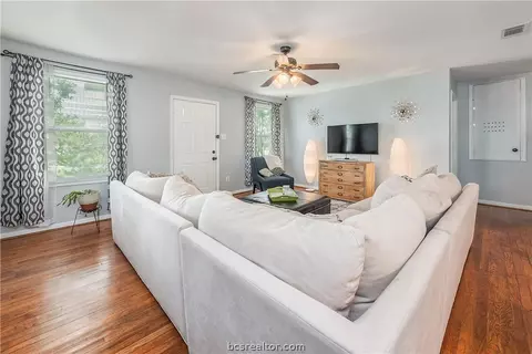 2316 Boatwright St, Bryan, TX 77803 photo 4