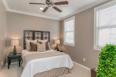 3221 Founders Dr, Bryan, TX 77807 photo 18
