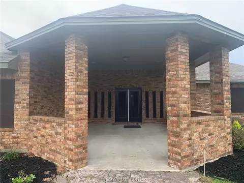 135 Apache Dr, Franklin, TX 77856 photo 24