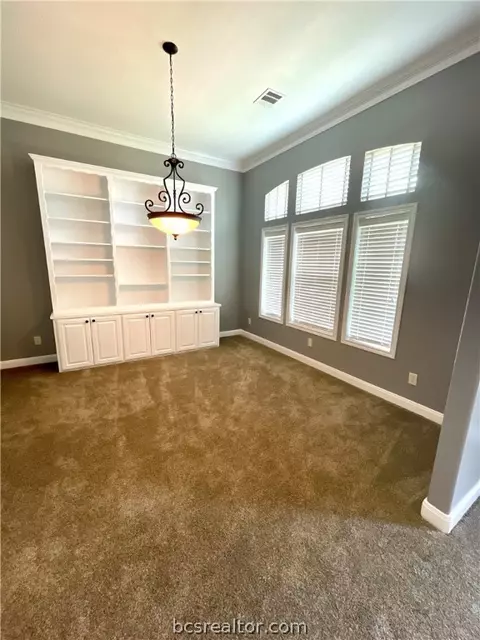 135 Apache Dr, Franklin, TX 77856 photo 26