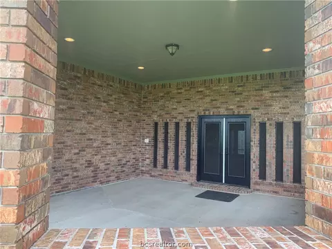135 Apache Dr, Franklin, TX 77856 photo 22