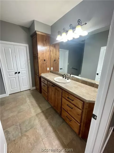 135 Apache Dr, Franklin, TX 77856 photo 30