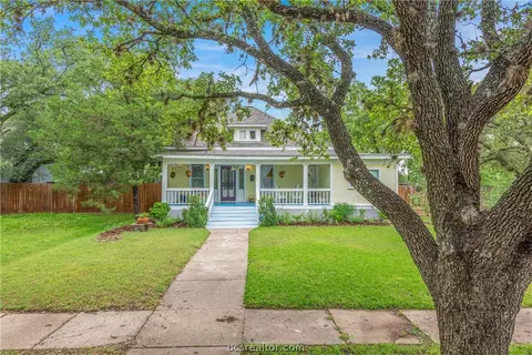 712 E 31st St, Bryan, TX 77803 photo 2