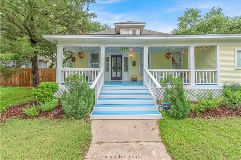 712 E 31st St, Bryan, TX 77803 photo 4