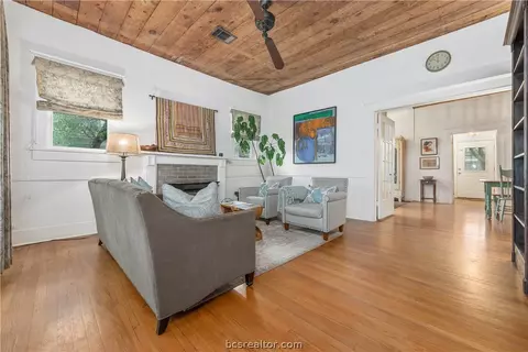 712 E 31st St, Bryan, TX 77803 photo 8