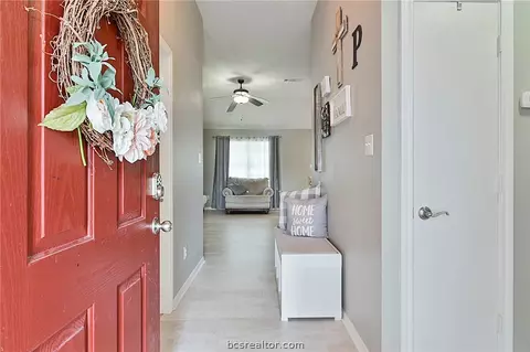 2800 Bexar Grass Dr, Bryan, TX 77802 photo 2