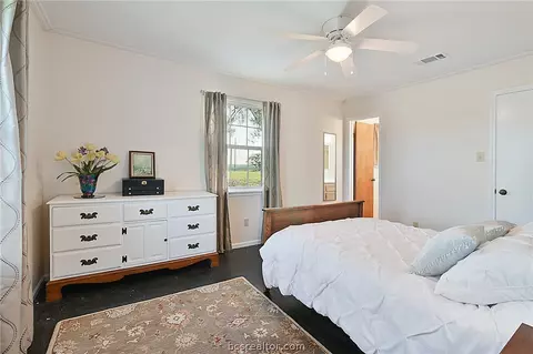 9776 Calhoun Rd, Bryan, TX 77808 photo 21