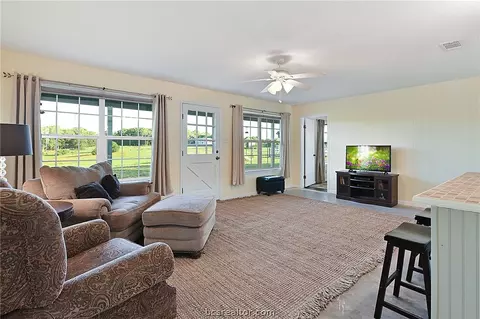 9776 Calhoun Rd, Bryan, TX 77808 photo 18