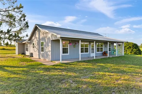 9776 Calhoun Rd, Bryan, TX 77808 photo 4