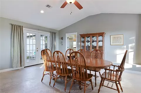 9776 Calhoun Rd, Bryan, TX 77808 photo 12