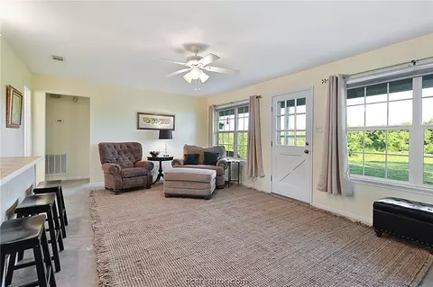 9776 Calhoun Rd, Bryan, TX 77808 photo 17