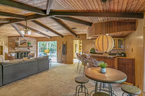 12601 Sandy Point Rd, Bryan, TX 77807 photo 8