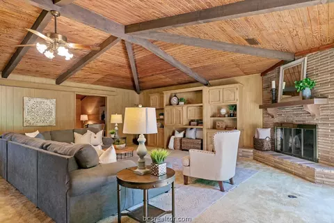 12601 Sandy Point Rd, Bryan, TX 77807 photo 7