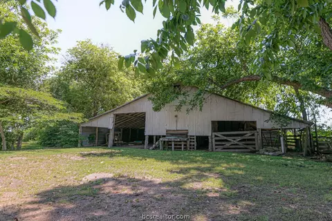 12601 Sandy Point Rd, Bryan, TX 77807 photo 33