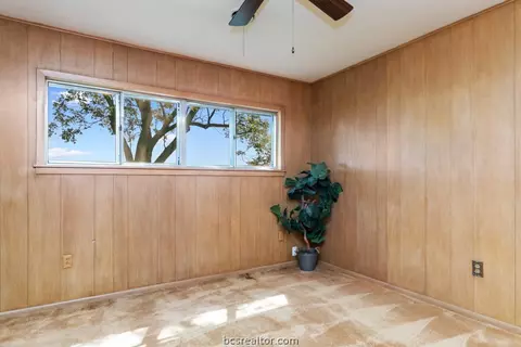 12601 Sandy Point Rd, Bryan, TX 77807 photo 25