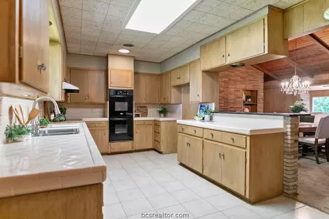 12601 Sandy Point Rd, Bryan, TX 77807 photo 15