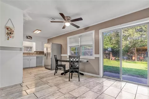 1707 Luza St, Bryan, TX 77802 photo 9