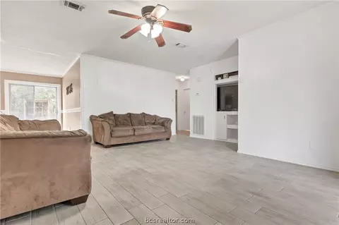1707 Luza St, Bryan, TX 77802 photo 6