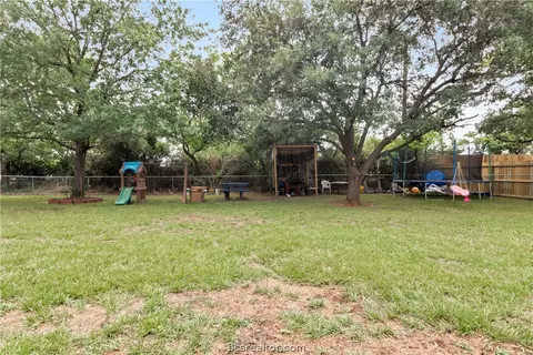 1707 Luza St, Bryan, TX 77802 photo 21