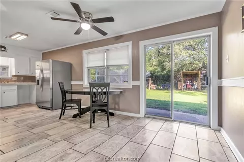 1707 Luza St, Bryan, TX 77802 photo 10