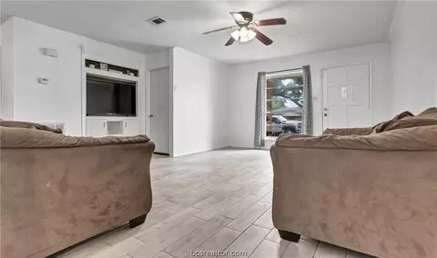 1707 Luza St, Bryan, TX 77802 photo 4