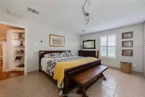 5660 Falling Water, Bryan, TX 77808 photo 20
